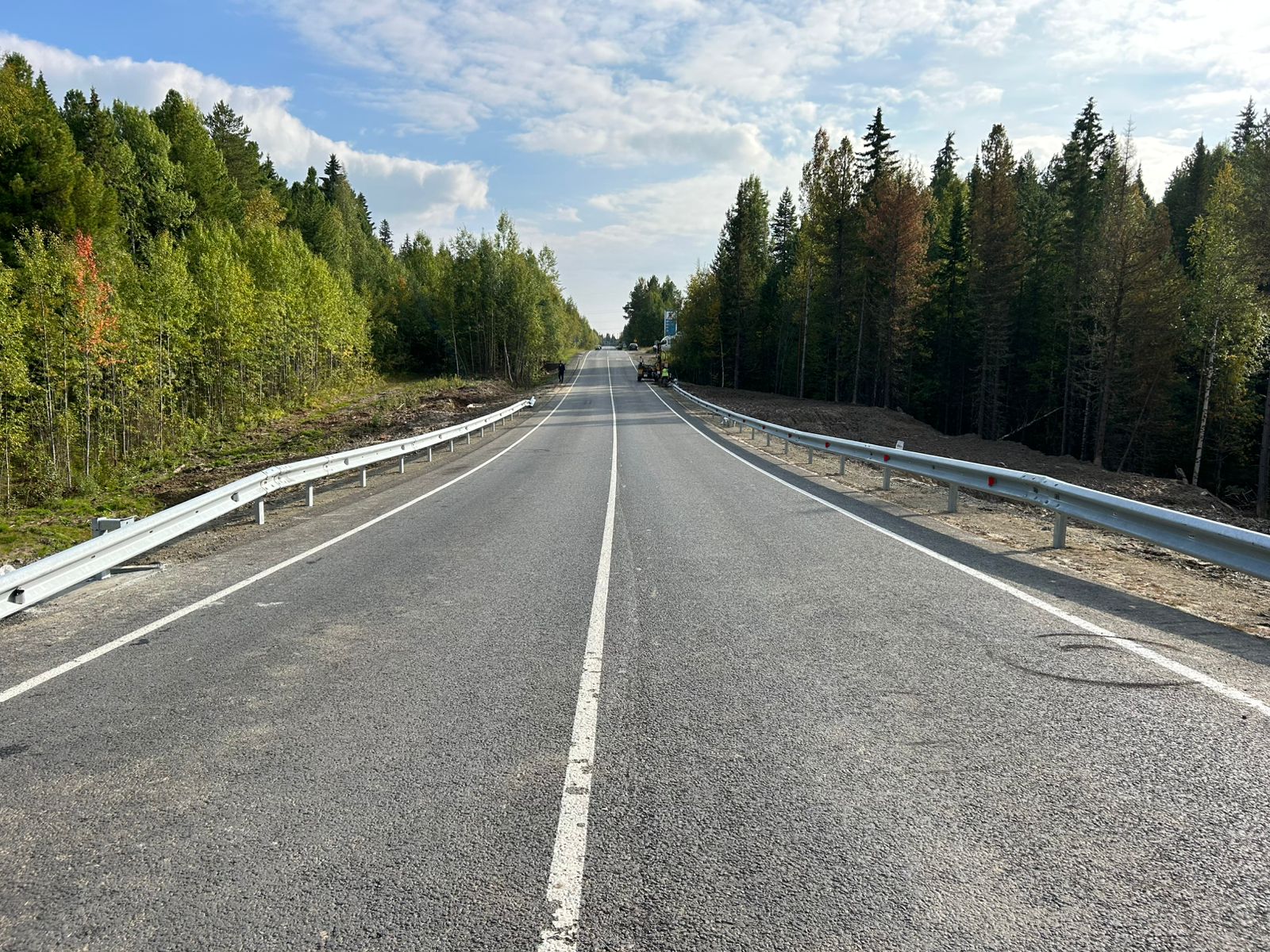 В Югре по нацпроекту продолжаем капитальный ремонт участка дороги Югорск-Советский - Верхний Казым-Надым 