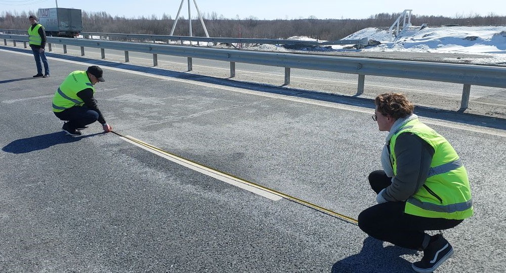 В Ханты-Мансийском автономном округе-Югре общественники принимают участие в гарантийном обследовании дорог региона 