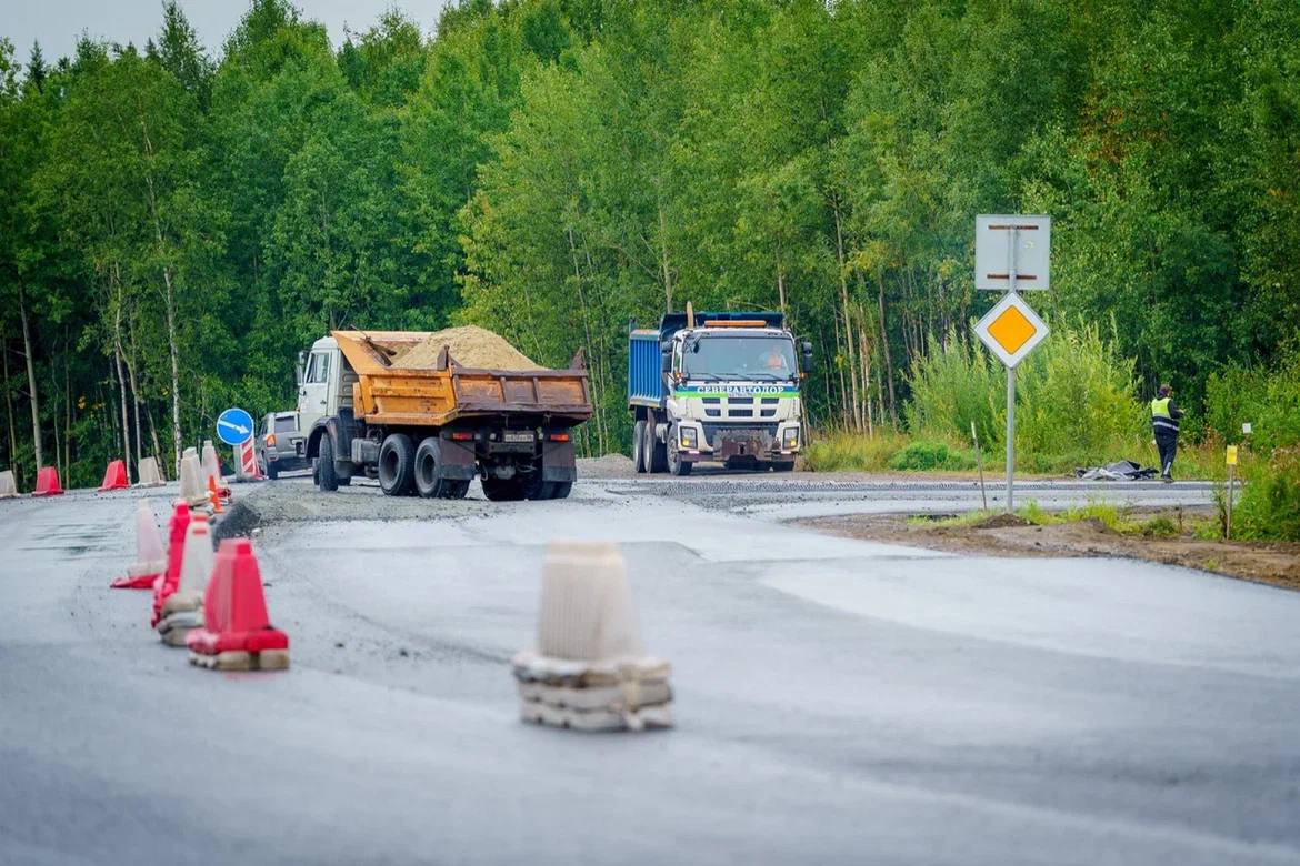  Проверка хода ремонтных работ прошла на трассе Нижневартовск — Радужный руководством Югры